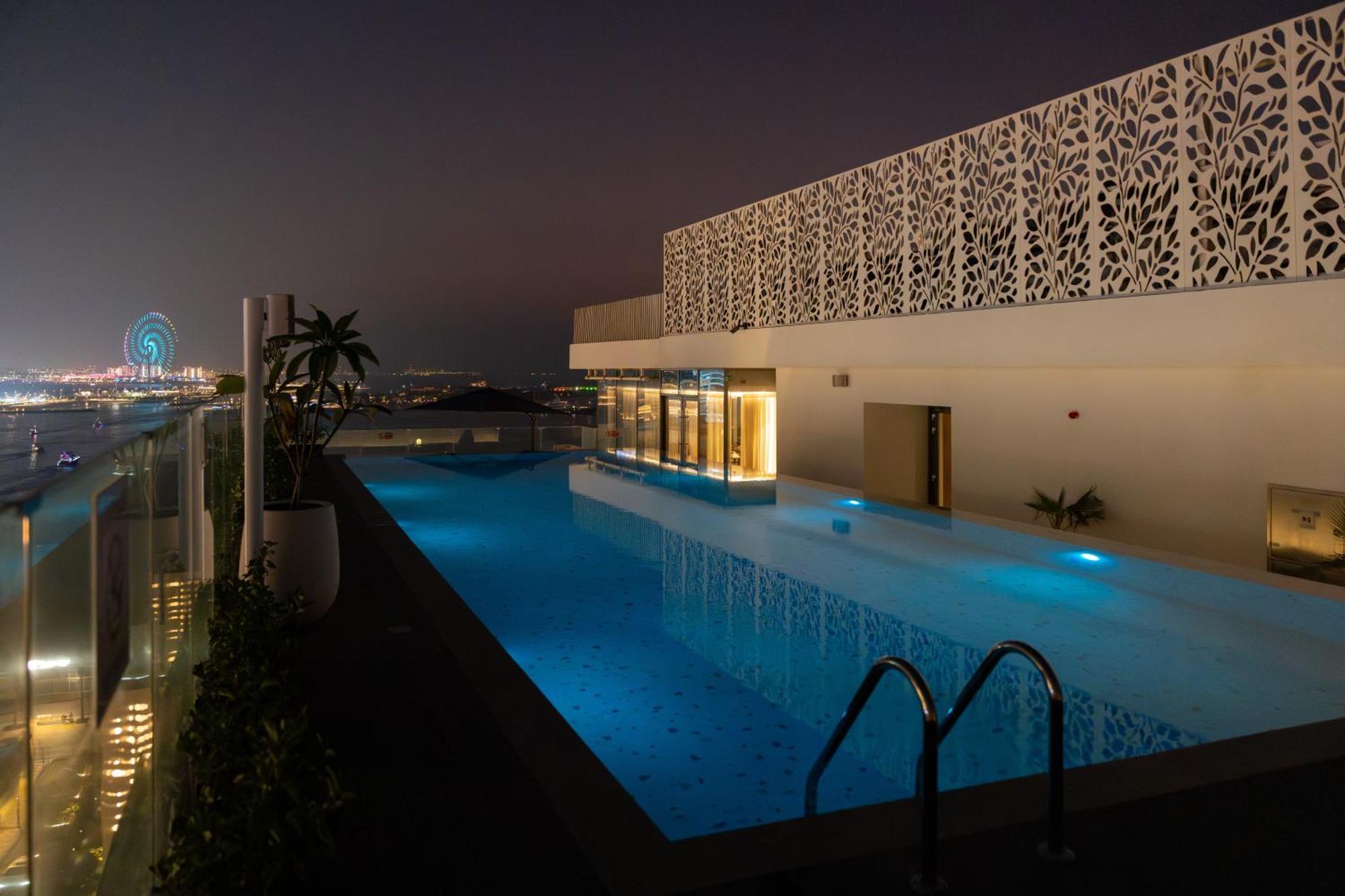 Tumbi West Palm Beach Hotel Dubai,Tapestry Collection Hilton Exteriör bild