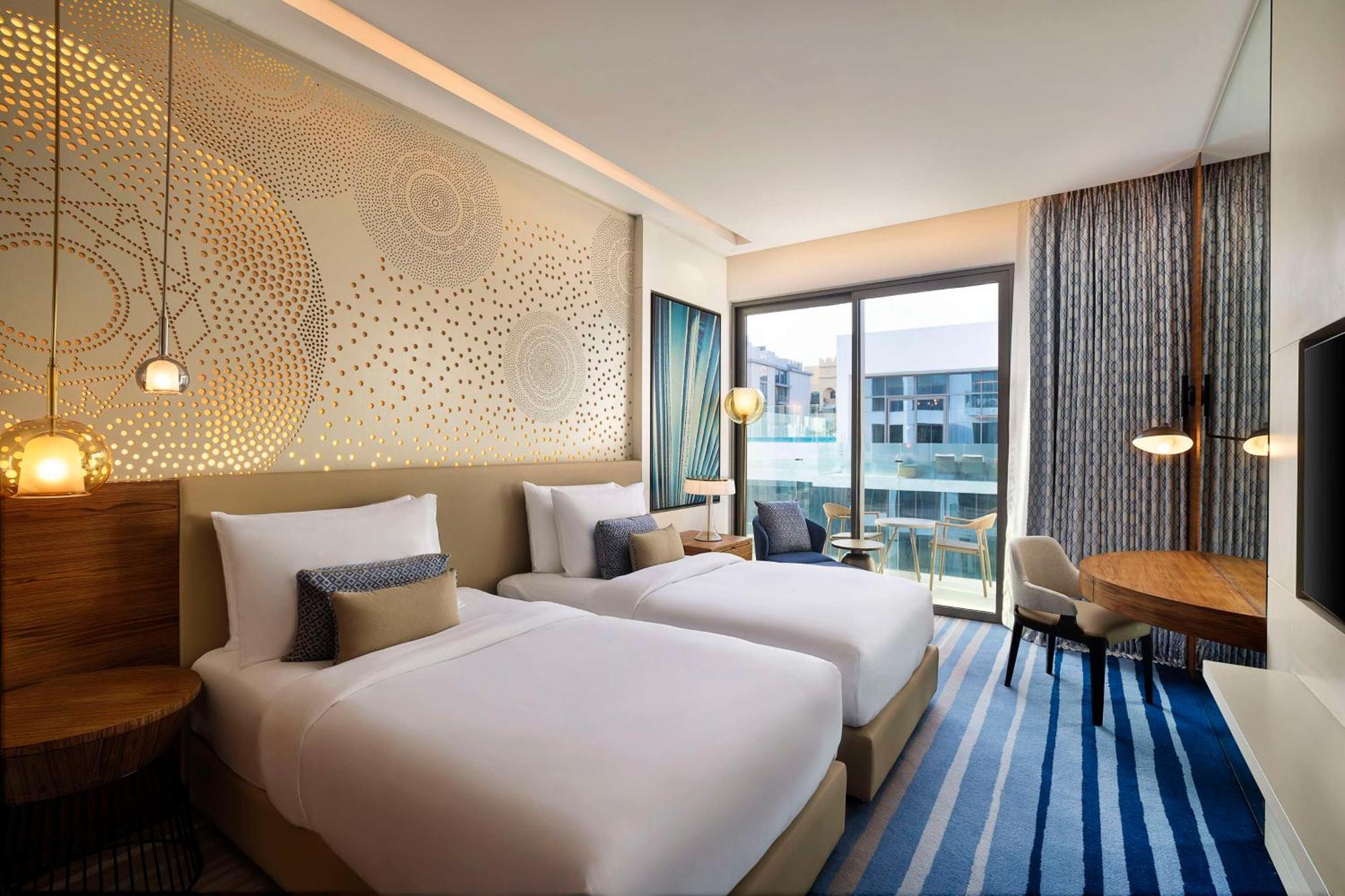 Tumbi West Palm Beach Hotel Dubai,Tapestry Collection Hilton Exteriör bild