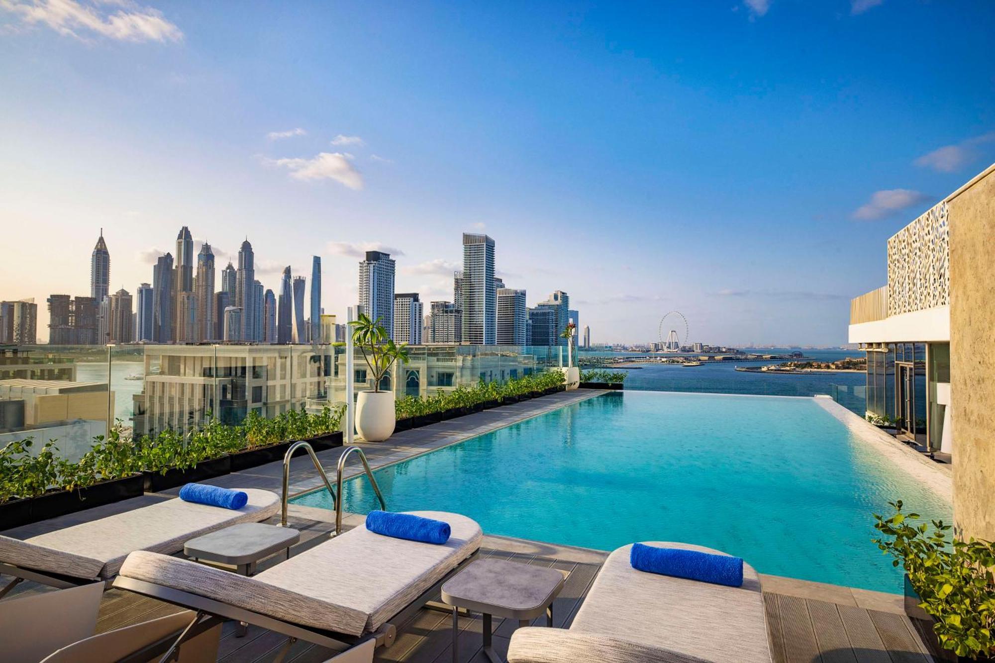 Tumbi West Palm Beach Hotel Dubai,Tapestry Collection Hilton Exteriör bild